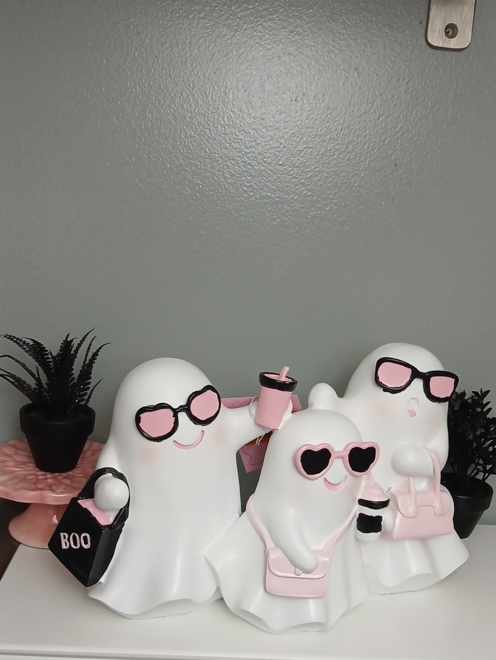 New! Pink & White Ghost Trio Party Figurines - Cute Halloween Table Decor NWT